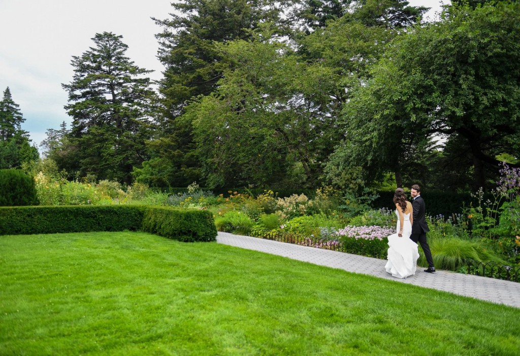 NYBG New York Botanical Garden wedding ceremony reception bride and groom